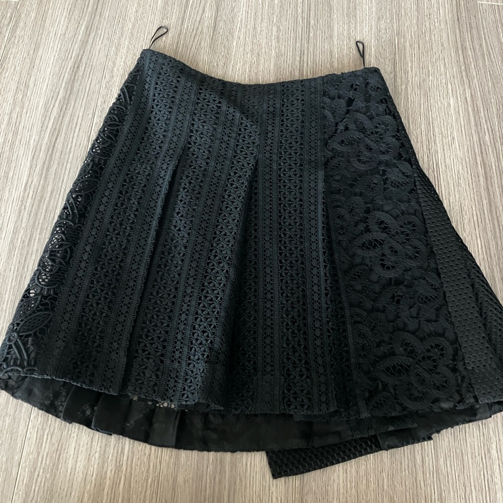Burberry Prorsum skirt lace, size 40 - Picture 2 of 7